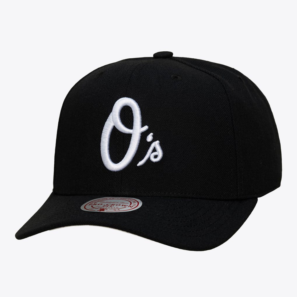 Baltimore Orioles Mitchell & Ness Black and White Pro Crown Snapback - Black
