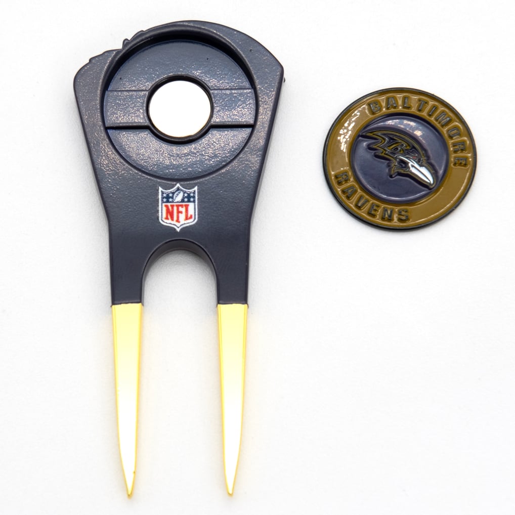 Baltimore Ravens Shaped Divot Tool