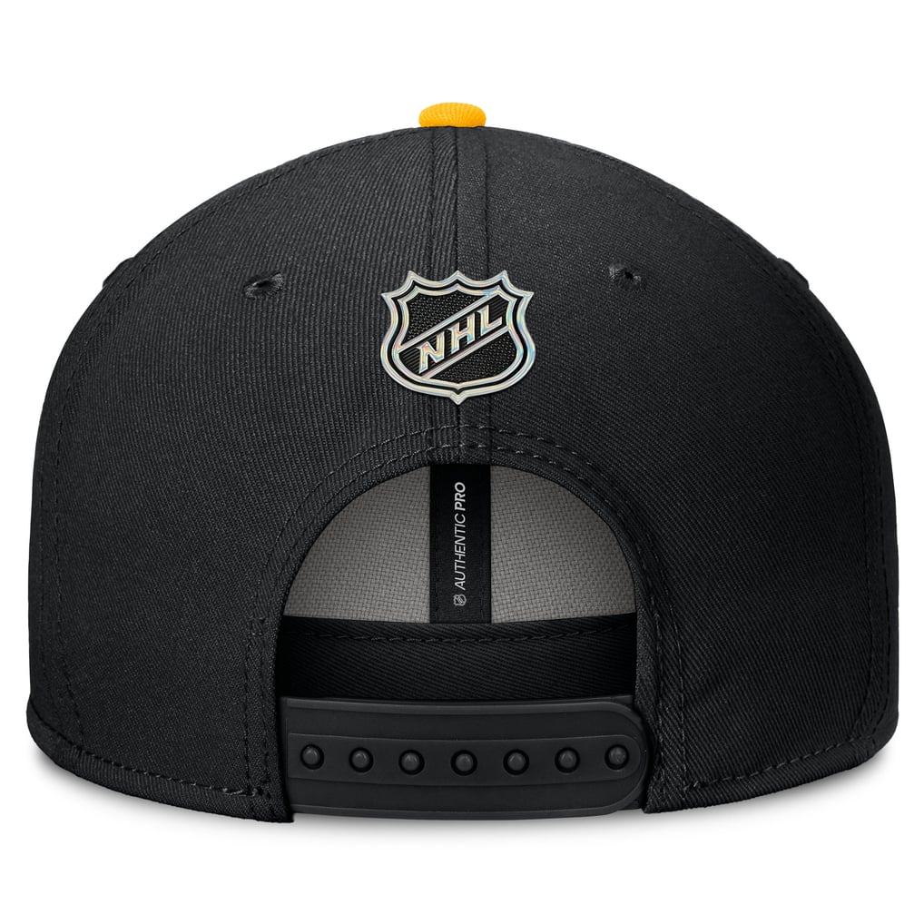 Boston Bruins Fanatics Authentic Pro Rink Snapback Hat - Black