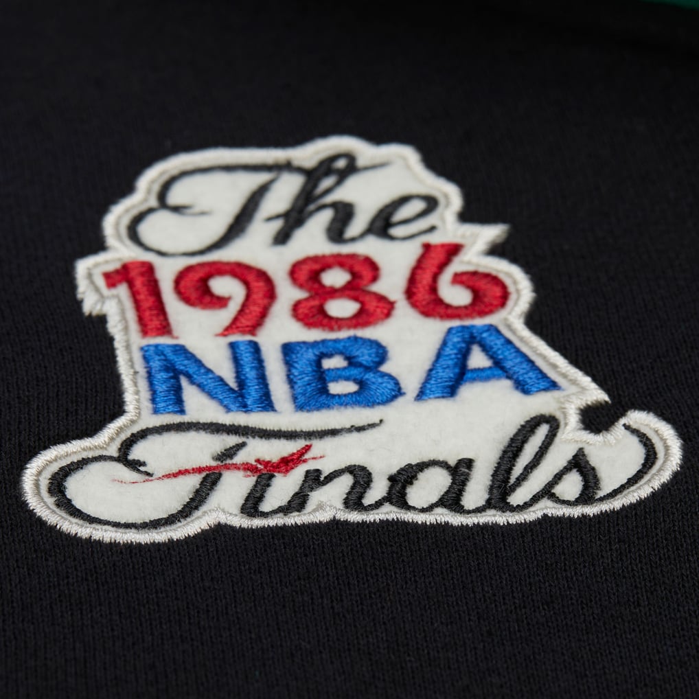  Boston Celtics Mitchell & Ness Vintage Logo Courtside Fleece Full-Button Jacket - Black