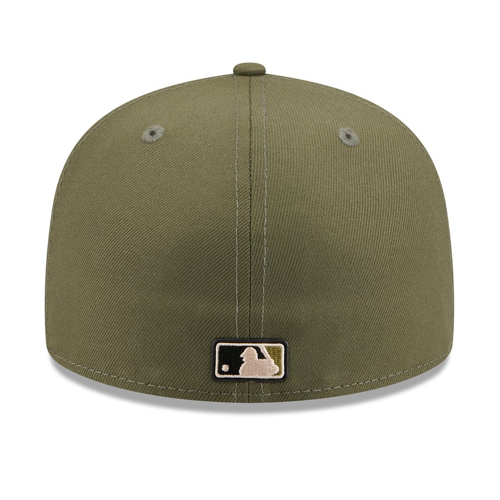  Boston Red Sox New Era 2026 Armed Forces Day 59FIFTY Fitted Hat - Olive