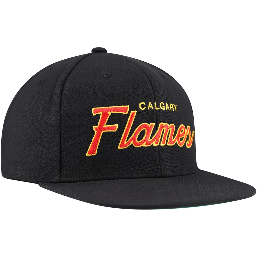 Calgary Flames Mitchell & Ness Core Team Script 2.0 Snapback Hat - Black