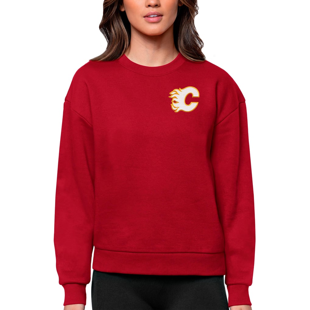 Calgary Flames Antigua Women's Victory Crewneck Pullover Sweatshirt - Red