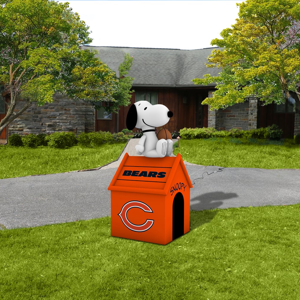 Chicago Bears Inflatable Snoopy Doghouse