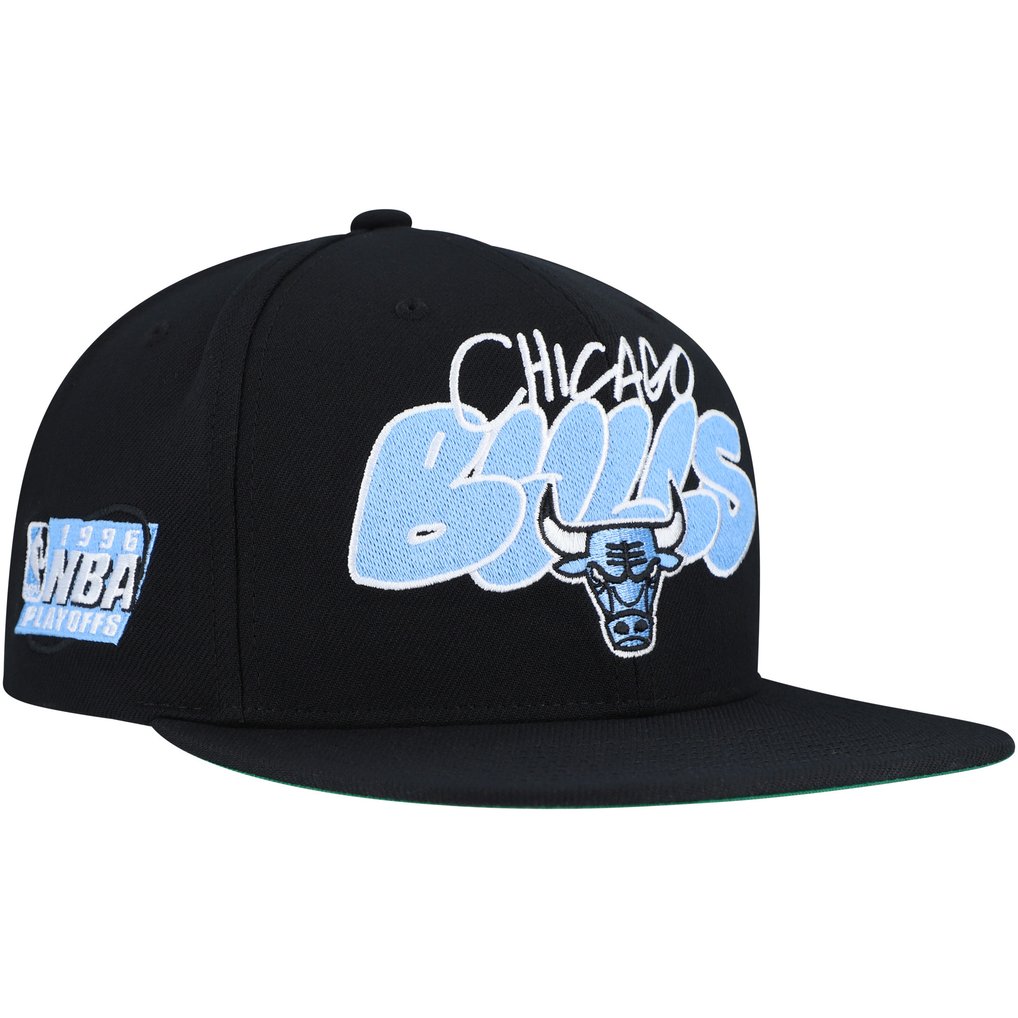 Chicago Bulls Mitchell & Ness Throw Down Snapback Hat - Black