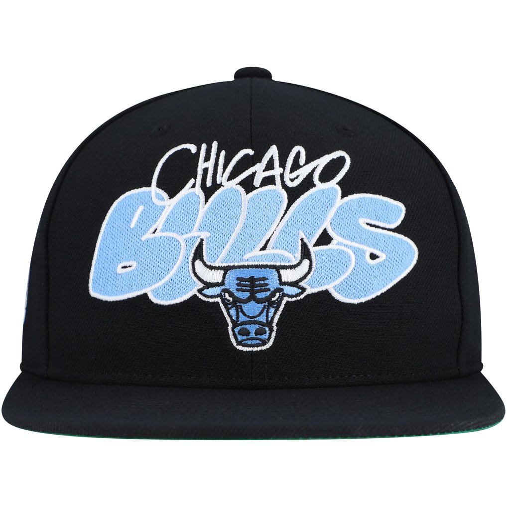 Chicago Bulls Mitchell & Ness Throw Down Snapback Hat - Black
