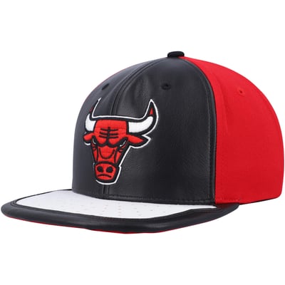 Chicago Bulls Mitchell & Ness Day One Snapback Hat - Black/White