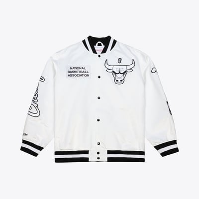  Chicago Bulls Mitchell & Ness Arctic Lightweight Full-Snap Satin Jacket - White