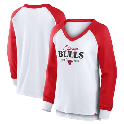 Chicago Bulls Fanatics Women's Open Lane Waffle Long Sleeve V-Neck T-Shirt - White