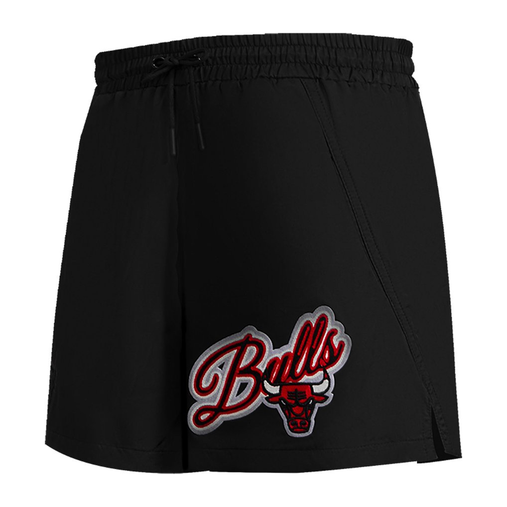  Chicago Bulls Pro Standard Women's Script Woven Shorts - Black