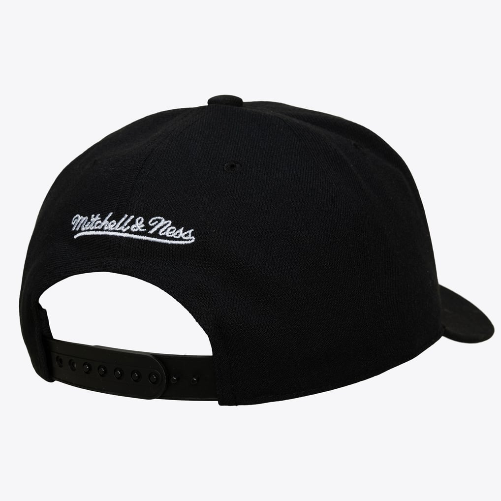 Chicago Cubs Mitchell & Ness Pro Crown Snapback - Black
