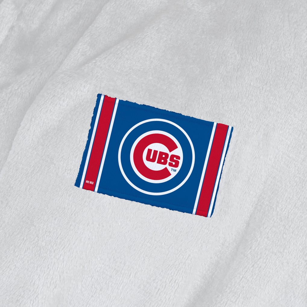 Chicago Cubs The Northwest Group Women's Silk Touch Robe - White