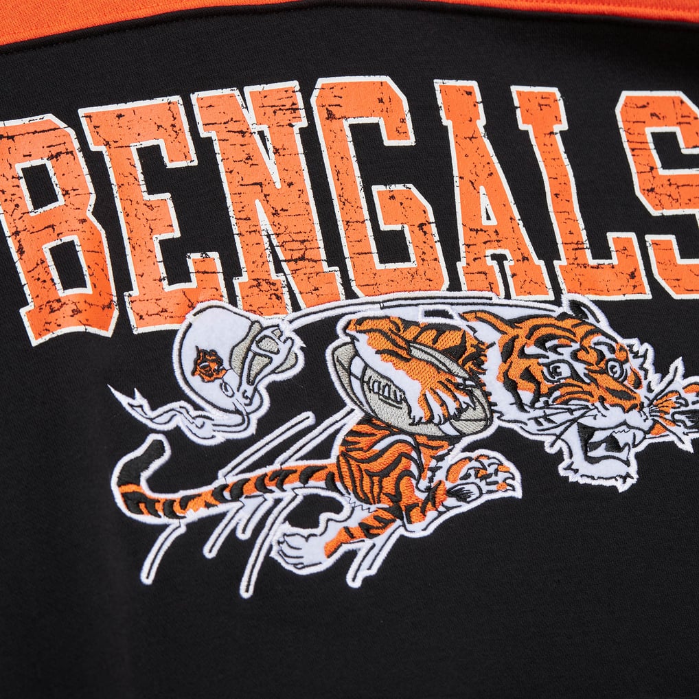 Cincinnati Bengals Mitchell & Ness  Off Field Vintage Logo Short Sleeve Pullover Hoodie - Black