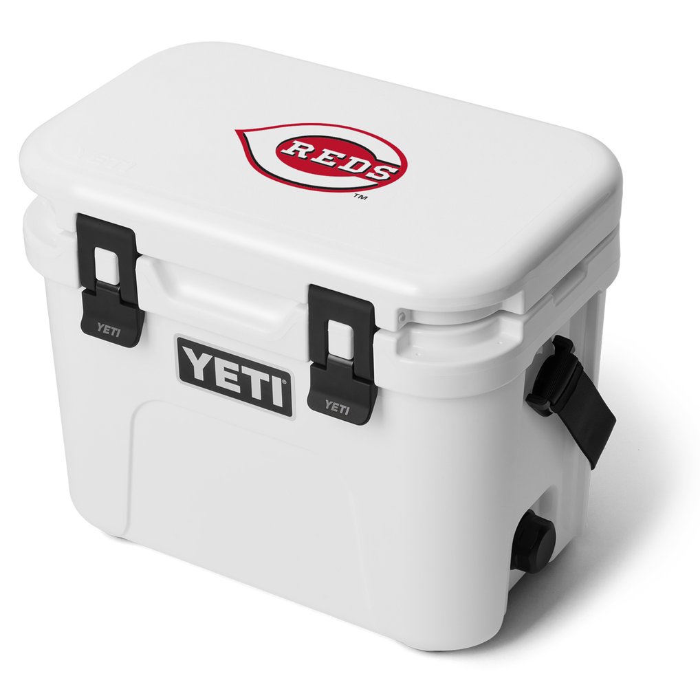 Cincinnati Reds YETI Roadie 15 Hard Cooler