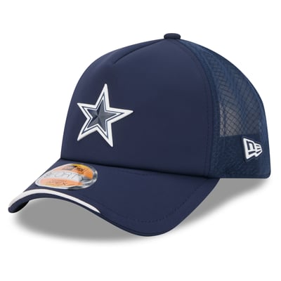 Dallas Cowboys New Era 2026 Sideline Apex 9FORTY Adjustable Trucker Hat - Navy