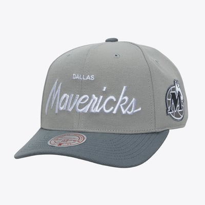 Dallas Mavericks Mitchell & Ness Thunderstorm Head Coach Pro Crown Snapback Hat - Gray