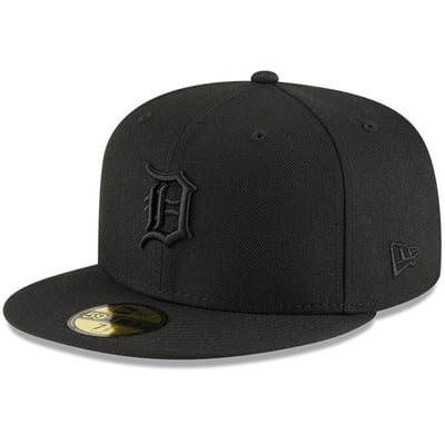 Detroit Tigers New Era Black on Black 59FIFTY Fitted Hat