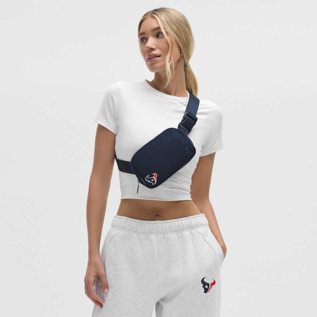 Houston Texans lululemon Everywhere Belt Bag - True Navy