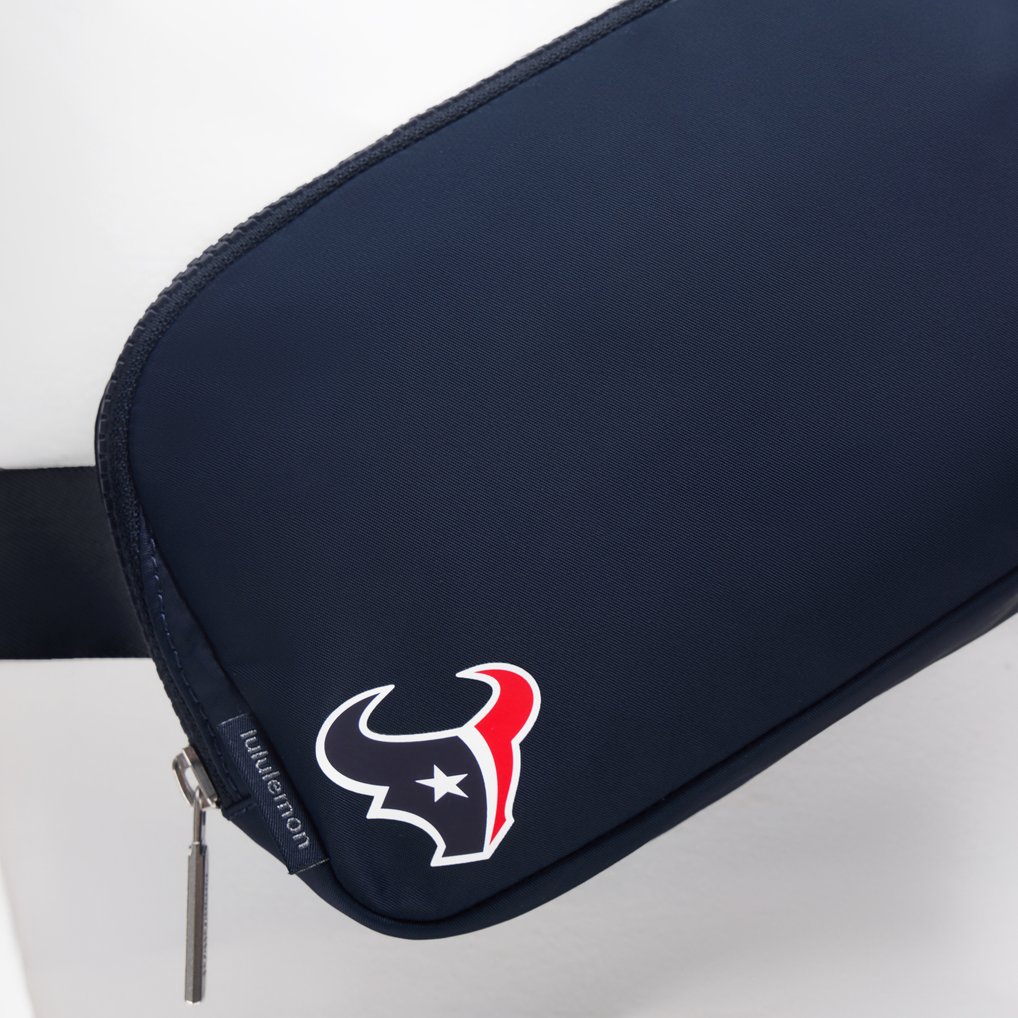 Houston Texans lululemon Everywhere Belt Bag - True Navy