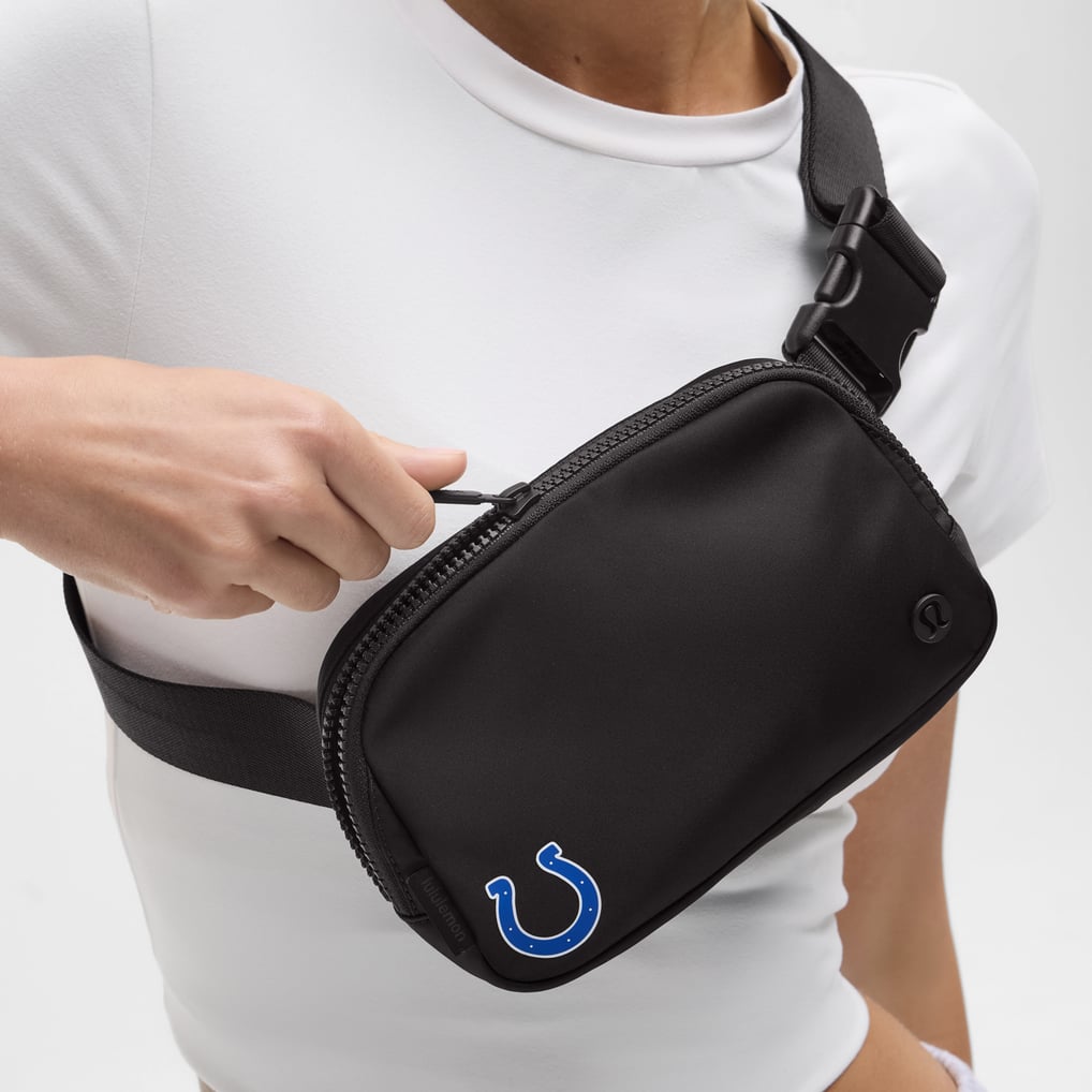 Indianapolis Colts lululemon Everywhere Belt Bag - Black