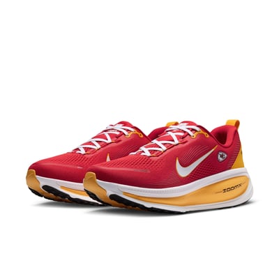 Kansas City Chiefs Nike Vomero 18 Running Shoes