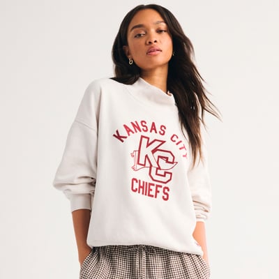 Kansas City Chiefs Abercrombie & Fitch Women's Sunday Oversized Funnel Neck Sweatshirt - Cream