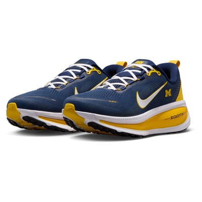 Michigan Wolverines Nike Vomero 18 Running Shoes