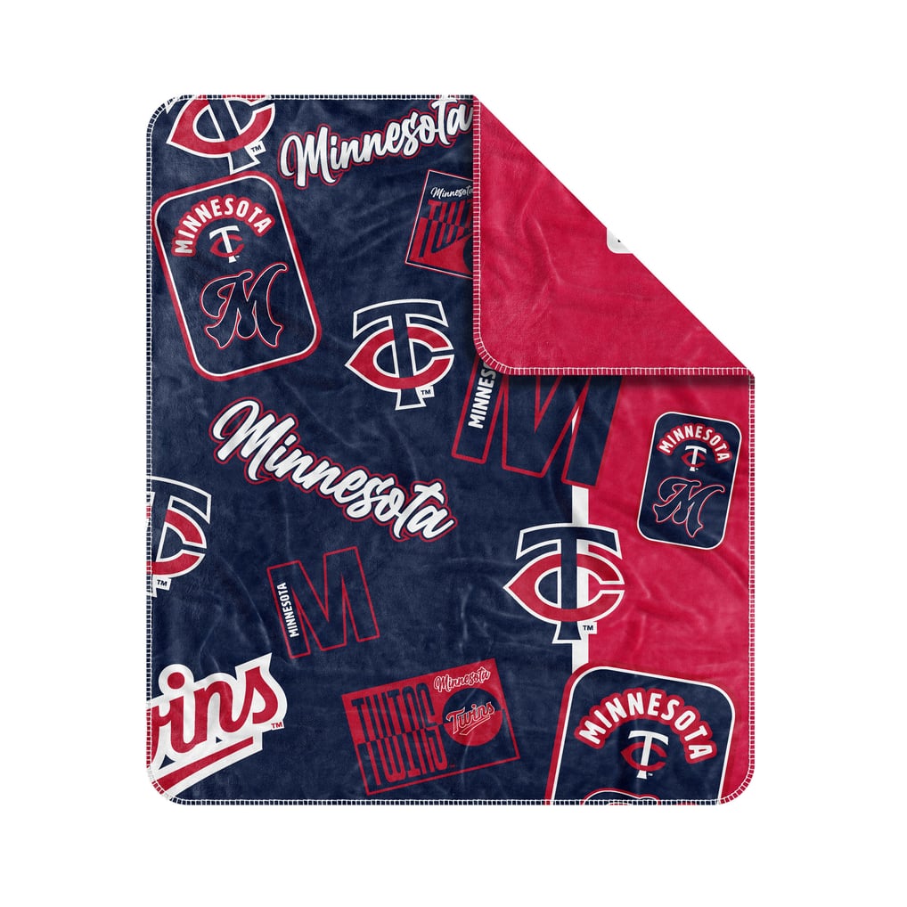 Minnesota Twins 50” x 60” Dream Weave Throw Blanket