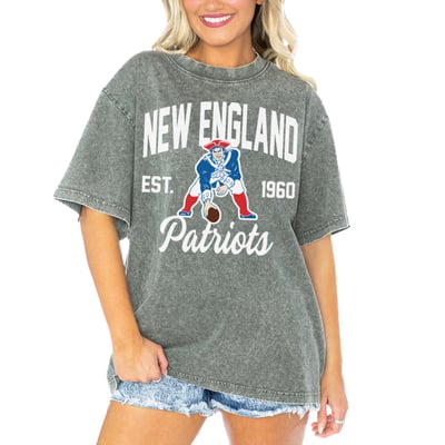  New England Patriots Gameday Couture Women's Tackle Titan Boyfriend Washed T-Shirt - Gray