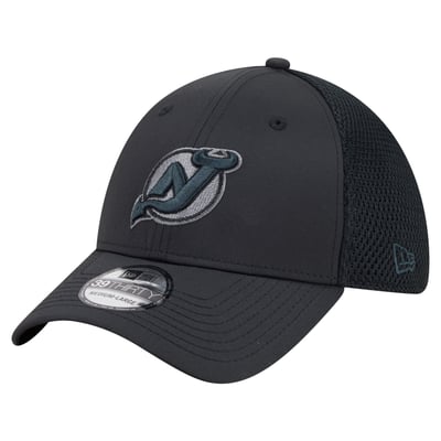  New Jersey Devils New Era Blackout 39THIRTY Stretch Hat - Black