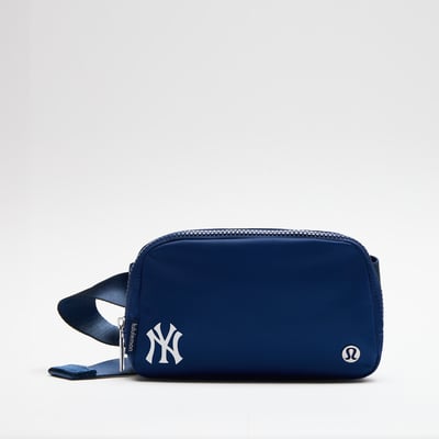  New York Yankees lululemon Everywhere Belt Bag