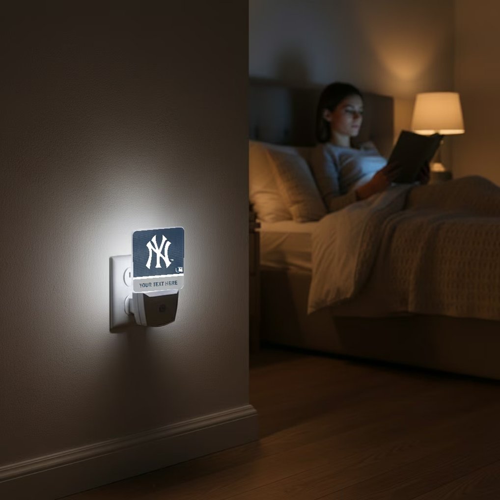 New York Yankees Personalized 2-Piece Nightlight Set