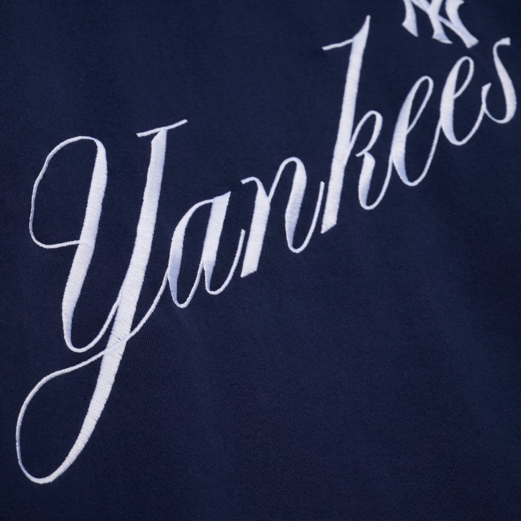  New York Yankees Mitchell & Ness Women's Script Sweatshirt - Navy