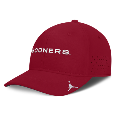 Oklahoma Sooners Jordan Brand Gameday Aerobill Swooshflex Dri-FIT Hat - Crimson