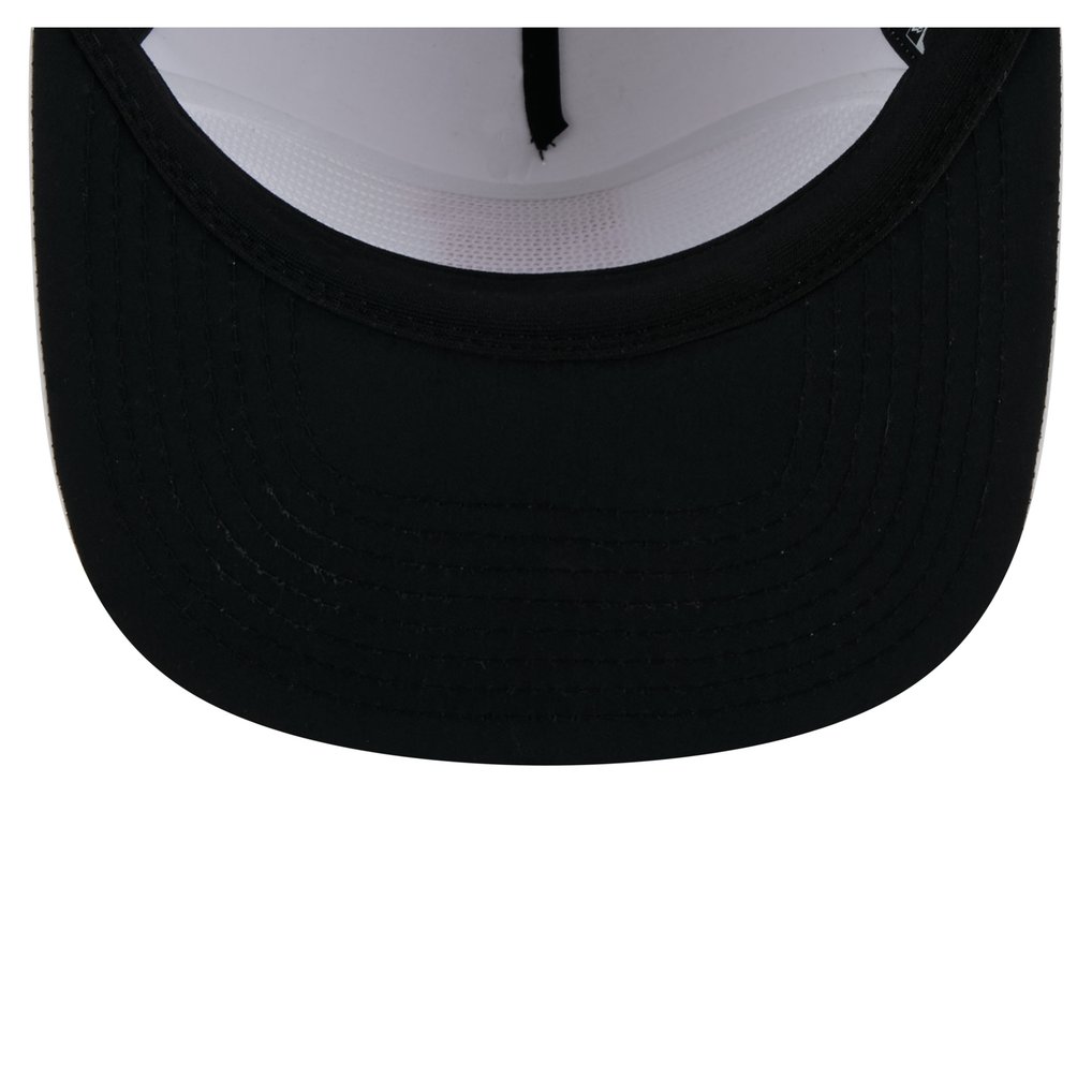 San Francisco Giants New Era Perforated Golfer Snapback Hat - White
