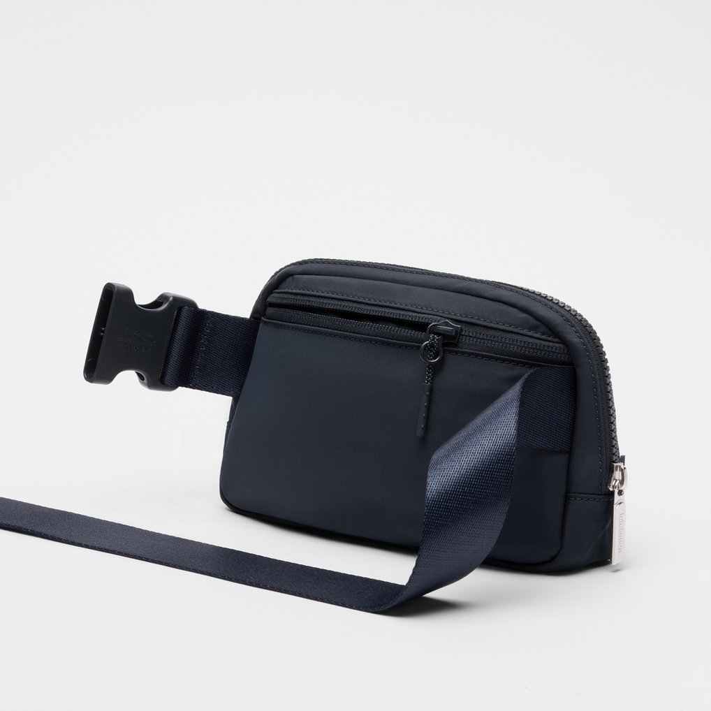 Winnipeg Jets lululemon Everywhere Belt Bag